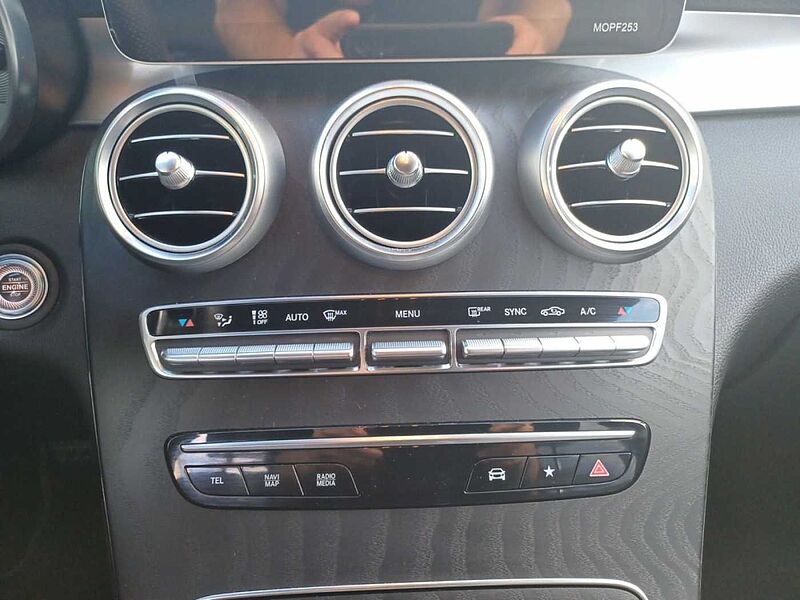 Mercedes-Benz GLC 200 4Matic BURMESTER HEAD-UP MULTIBEAM AMG LINE