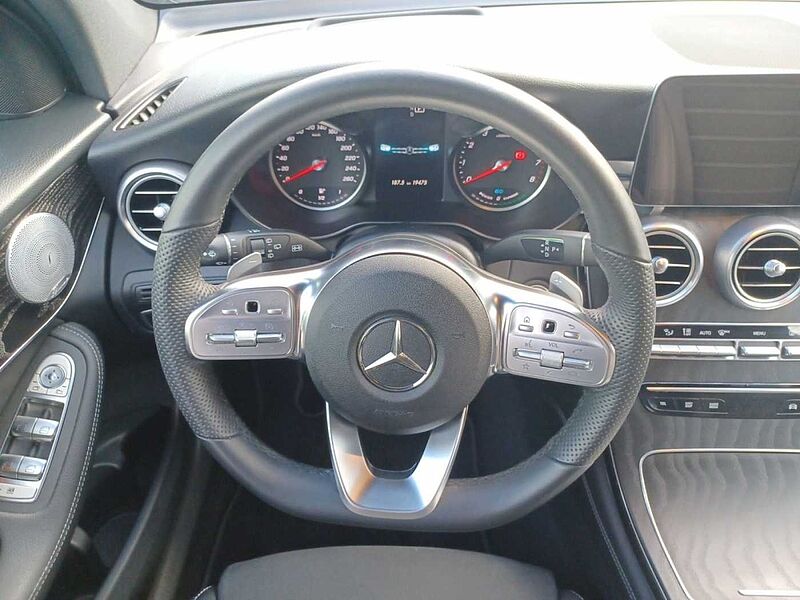 Mercedes-Benz GLC 200 4Matic BURMESTER HEAD-UP MULTIBEAM AMG LINE