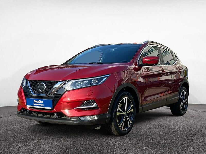 Nissan Qashqai N-Connecta 1.3 | Automatik | Pano | LED