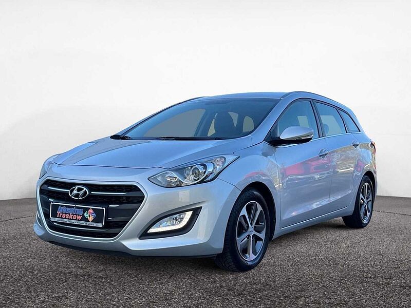 Hyundai i30 FL CW 1.6 CRDi 110PS 7-DCT Trend Navigation, mit ISG