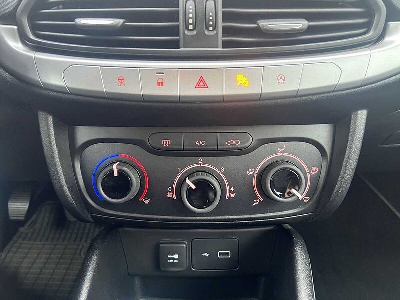 Fiat Tipo NAVI ISOFIX USB Allwetter