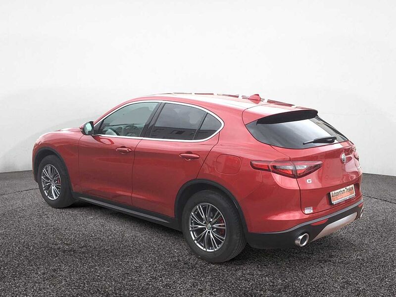 Alfa Romeo Stelvio Super Q4 Leder Winterräder AHK