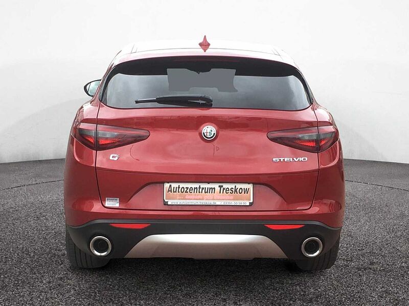 Alfa Romeo Stelvio Super Q4 Leder Winterräder AHK