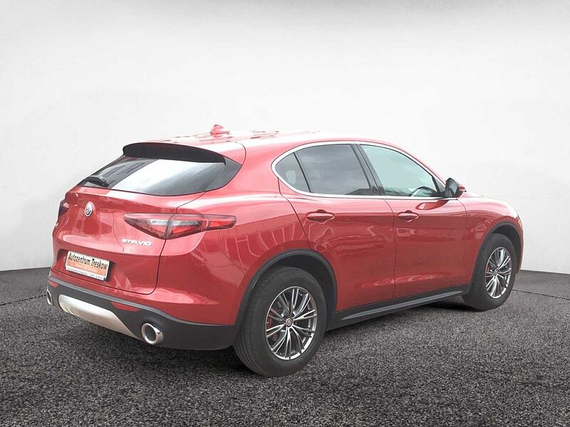 Alfa Romeo Stelvio Super Q4 Leder Winterräder AHK