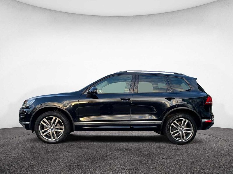 Volkswagen Touareg 3.0 V6 AHK Xenon Standheiz. Pano Kamera