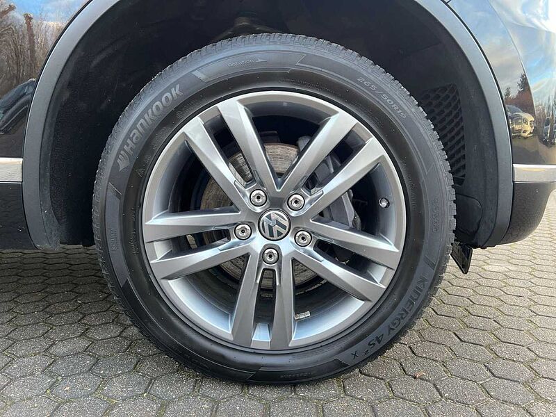 Volkswagen Touareg 3.0 V6 AHK Xenon Standheiz. Pano Kamera