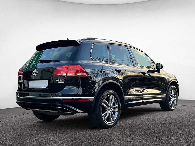 Volkswagen Touareg 3.0 V6 AHK Xenon Standheiz. Pano Kamera