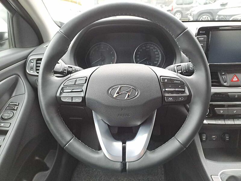 Hyundai i30 FL 5-Türer 1.0 Turbo M/T 48V SELECT Funktionspaket