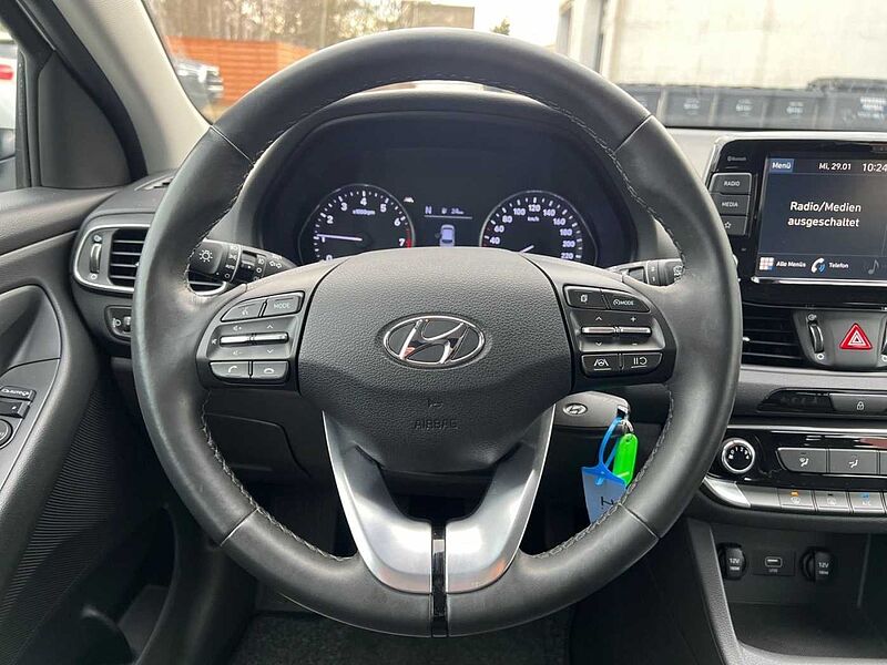 Hyundai i30 1.0 T-GDI Select Mild-Hybrid Allwetter R.