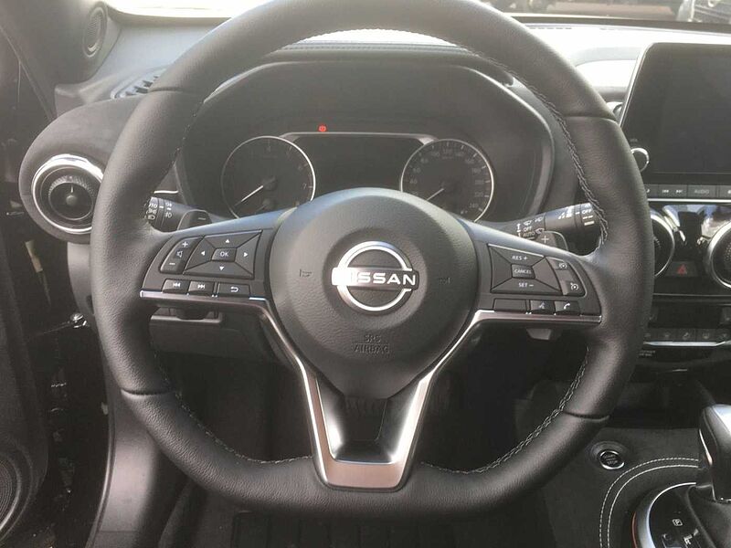 Nissan Juke N-DESIGN Autom. Navi Silver Paket